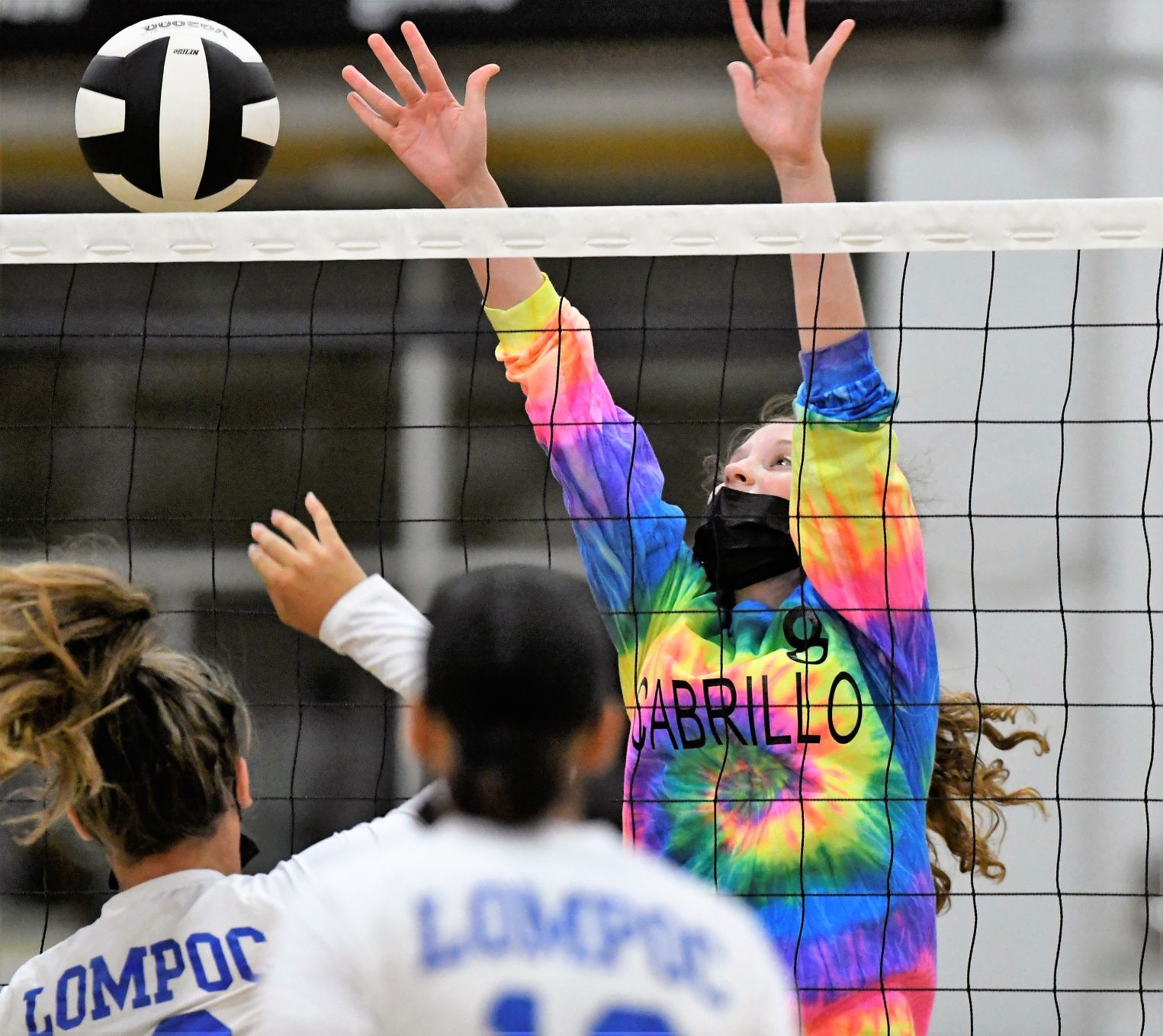 093021 LHS CHS VBALL 06.JPG